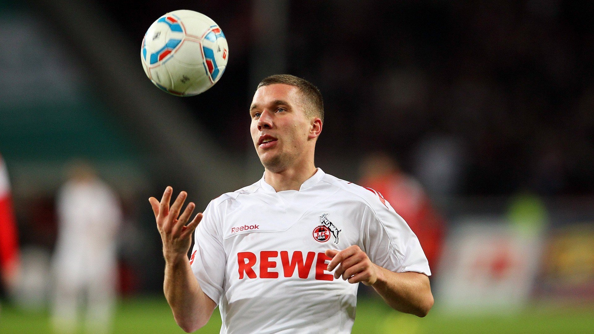 中国足球青少年训练计划注重技术与体能结合,中国青少年足球发展路径选择